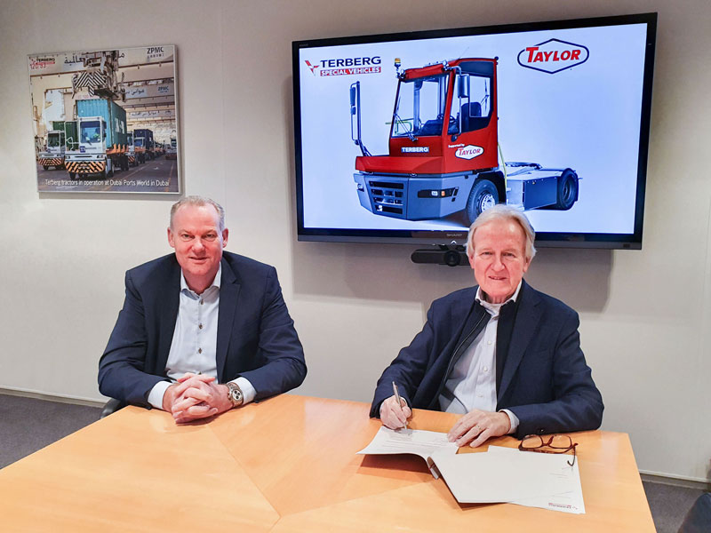 George-Terberg--Chairman-and-Rob-van-Hove--Managing-Director-800pix.jpg
